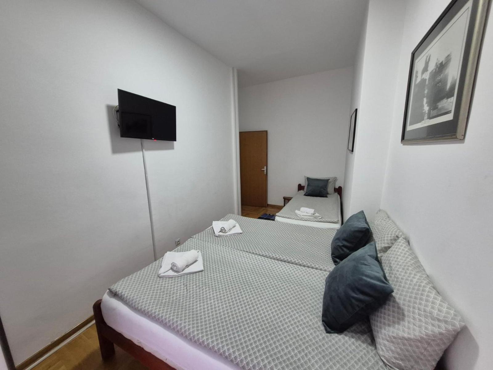 Authentic Belgrade Centre Apartment #2 Bagian luar foto